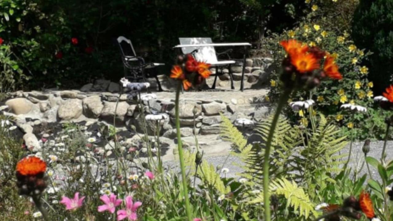 O' Sullivan'S B & B Kilclogherane Exterior photo